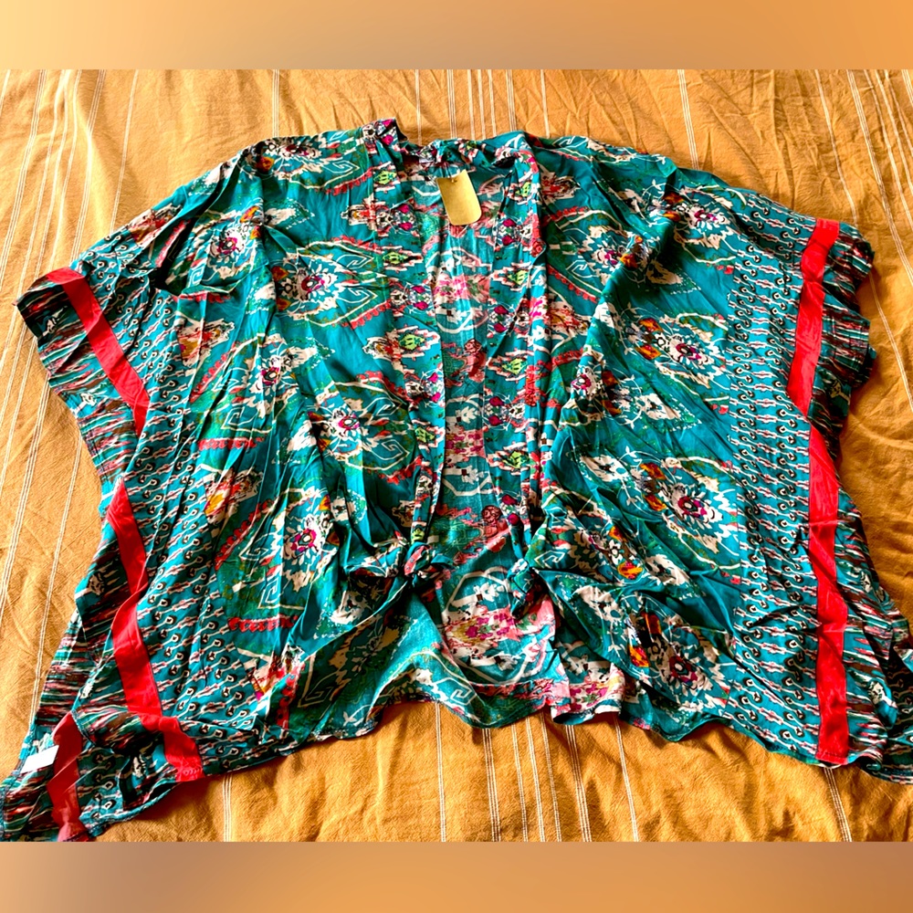 Brand new kimono! Great for a beach vacation!